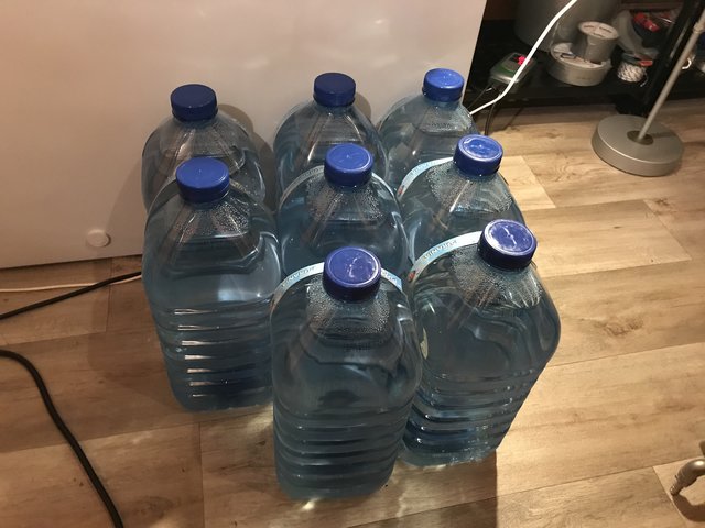 Wasser eingekauft