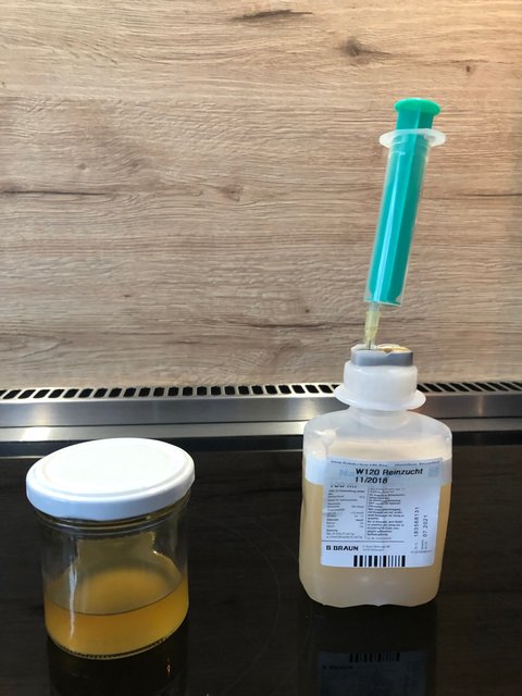 10ml Hefesuspension wandern in die Würze