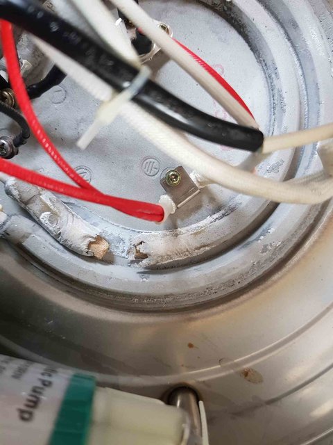 1552818770353964.jpg (127.68 KiB) 13963 mal betrachtet Kleines Heizelement defekt