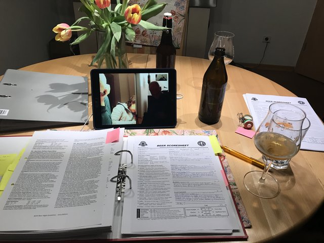 D476625E-E43B-4A5F-A0C5-8D266025A5BB.jpeg (2.55 MiB) 23218 mal betrachtet Angeregte Diskussion