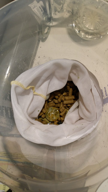 Das Gemisch aus Murmeln und ordentlich fein duftendem Hopfen.