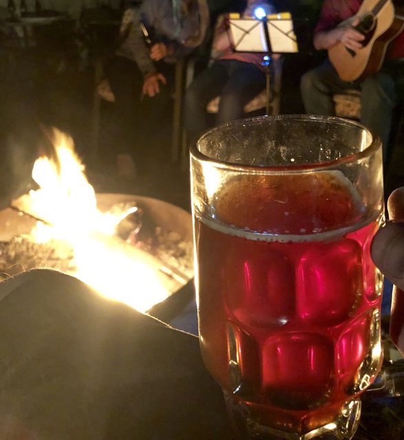 8881E24B-9AFC-421F-8115-5A6022B7E17F.jpeg (803.96 KiB) 9186 mal betrachtet Dunkler Storch