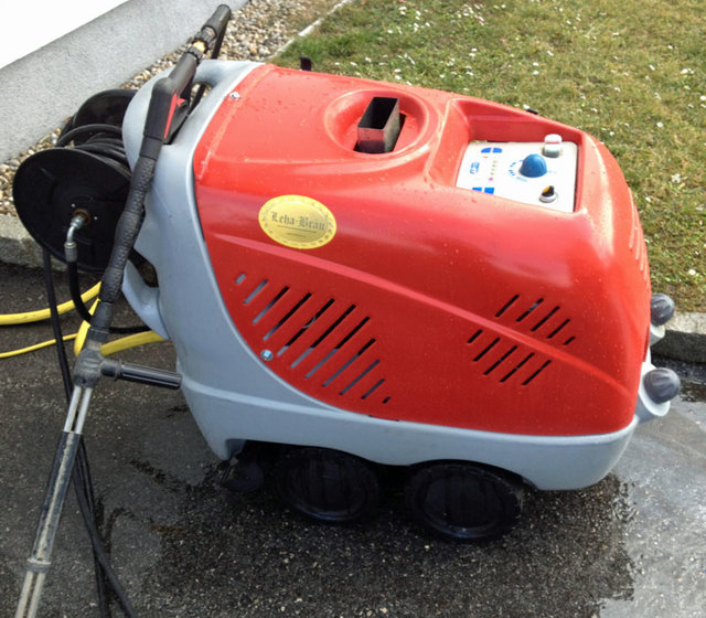 Dampfreiniger