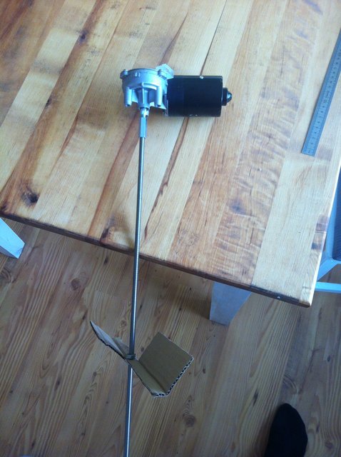 image(2).jpeg (2.24 MiB) 15313 mal betrachtet Scheibenwischermotor (ca.17€ inkl. Versand bei Ebay), Verlängerungshülse M8 (Baumarkt <1€), Gewindestange M8 (Baumarkt ca. 4€)