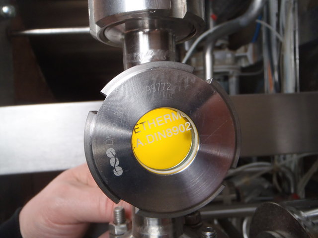 P3310120.JPG (671.17 KiB) 15969 mal betrachtet Schauglas