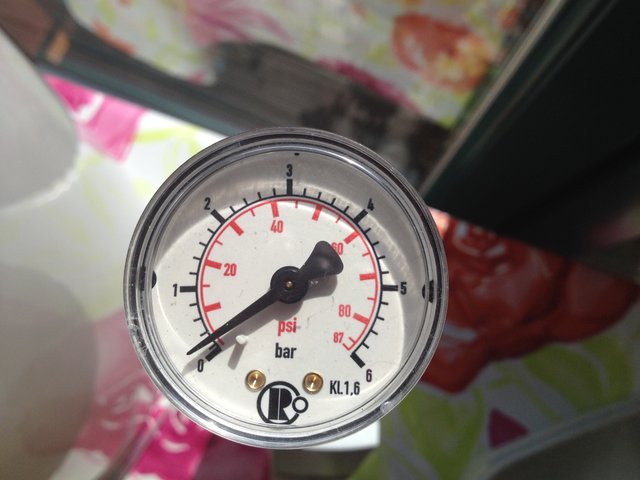 05_Sud_Märzen_OG_20150418_153943_Abfuellen.jpg (484.18 KiB) 13511 mal betrachtet Erster Druck