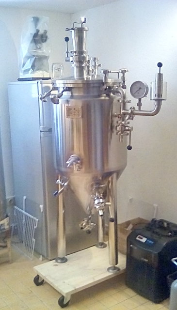 IMG_20200613_151647_hdr.jpg (486.37 KiB) 18115 mal betrachtet Provisorisch vor Reinigung aufgestellt.