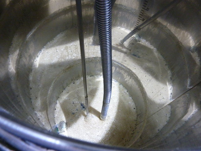 P1090753_Bildgröße ändern.JPG (462.59 KiB) 6879 mal betrachtet Innenansicht mit Kühlschlauch + Sensor