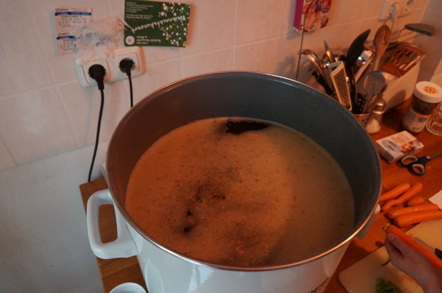 Maischen, und nebenbei Essen kochen.