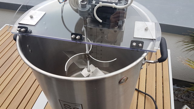 2019-09-16 15.52.02.jpg (2.46 MiB) 6648 mal betrachtet neues Rührwerk (längere VA Gewindewelle wurde erst später geliefert)