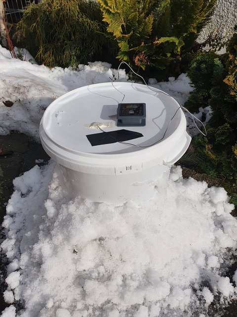 Kühlphase mit Grillthermometer &quot;integriert&quot;. Der Empfänger befand sich im Haus. Genau wie der Brauer bei einem weiteren Bier.