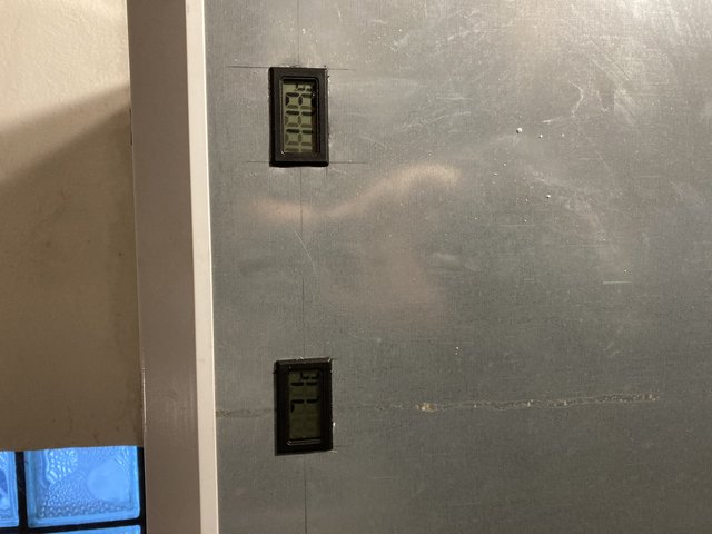 Außenansicht mit Termometer.jpeg