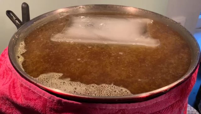 Ich komme mit 2,2 kg Eis in unter 5 min auf 75°C