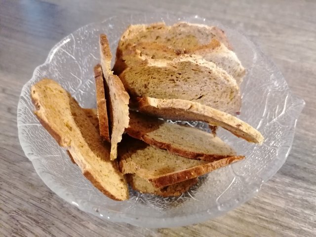 getrocknete Treber-Brötchen-Chips