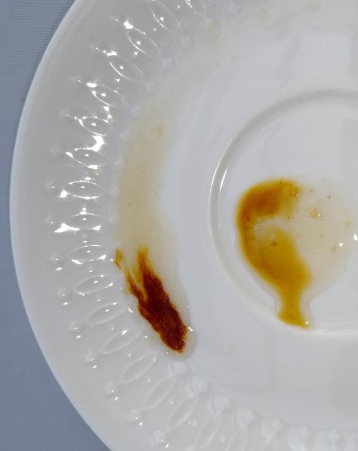 IMG_20210907_133025~(1).jpg (78.96 KiB) 7415 mal betrachtet Links Povidoniod, rechts Braueriod. Konzentrationsunterschied in der Farbe deutlich sichtbar.