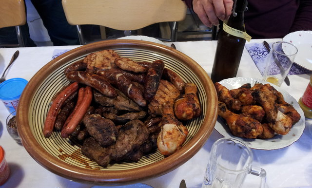 20150619_200135.jpg (2.39 MiB) 12990 mal betrachtet Die Grillmeister haben eine super Arbeit verrichtet!