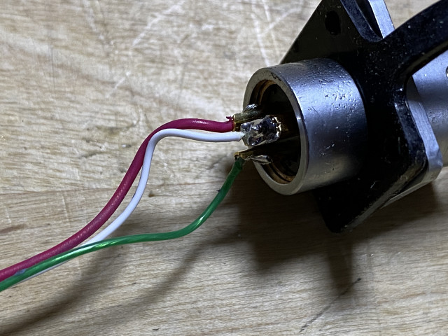 Foto 06.03.22, 11 58 41.jpg (2.01 MiB) 4040 mal betrachtet Blick auf die Sockeleinheit vor dem Einstecken in den Tauchfühler