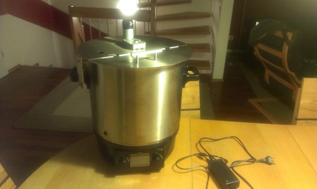 Tadaaa. Der Profi Cook mit Rührwerk.