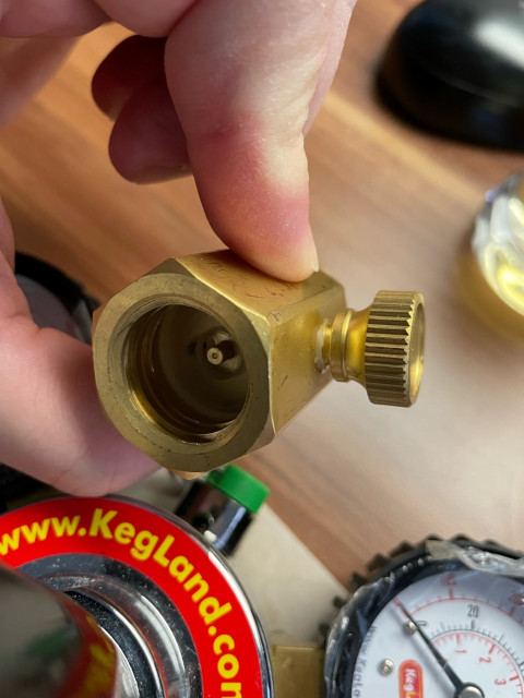 verklebte Schraube