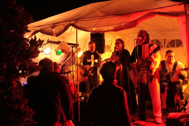 Um 24 Uhr gab's dann live Musik zur Freude des gelungenen Sudes