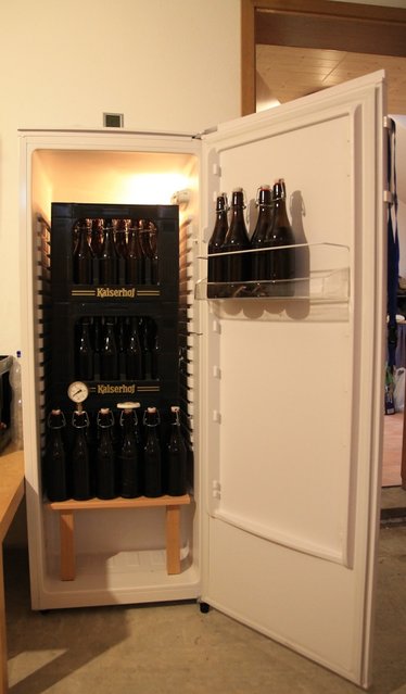 Und ab in den Kühlschrank zur Nachgärung bei 12°C.
