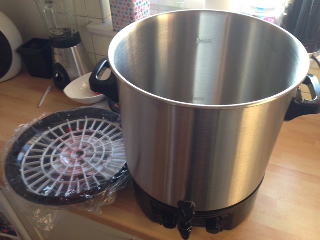 image.jpg (551.32 KiB) 22450 mal betrachtet Einlage, Deckel, Einkocher