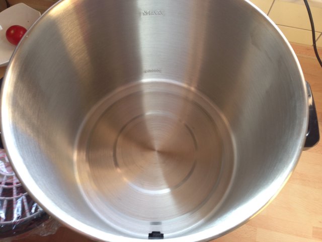 image.jpg (517.75 KiB) 22450 mal betrachtet Einkocher innen