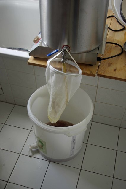 Hopfenseihen.jpg
