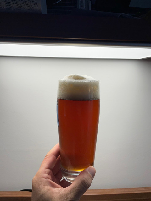 Bild2_Weihnachtsbier_Barke_Dunkel.jpg